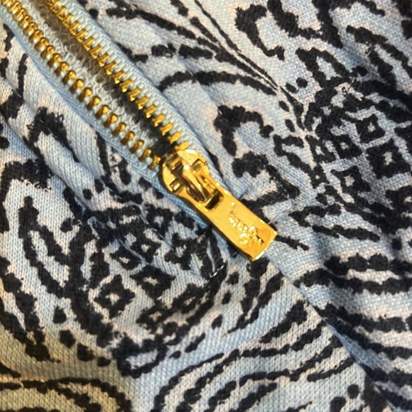 Lilly Pulitzer Playa Bonita pullover in bonbon blue go your own wave medium NWT - Picture 4 of 9